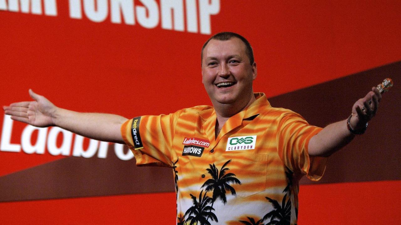 What happened to Wayne Mardle as commentator missing from